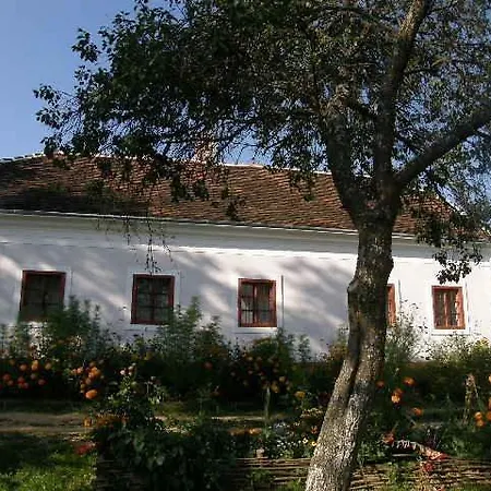 Apartment Multidezo Porta - Nepi Muemlek Hazak Az Orsegben *