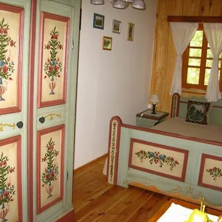 Multidezo Porta - Nepi Muemlek Hazak Az Orsegben Daire Szalafő