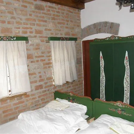 Lägenhet Multidezo Porta - Nepi Muemlek Hazak Az Orsegben *