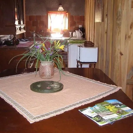 Multidezo Porta - Nepi Muemlek Hazak Az Orsegben * Szalafő