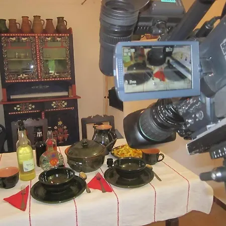 Multidezo Porta - Nepi Muemlek Hazak Az Orsegben Daire Szalafő