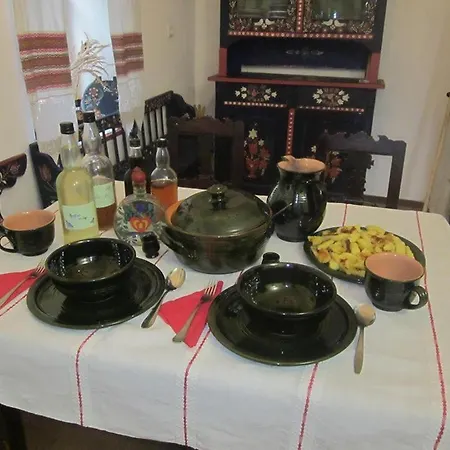 Multidezo Porta - Nepi Muemlek Hazak Az Orsegben Lägenhet Szalafő